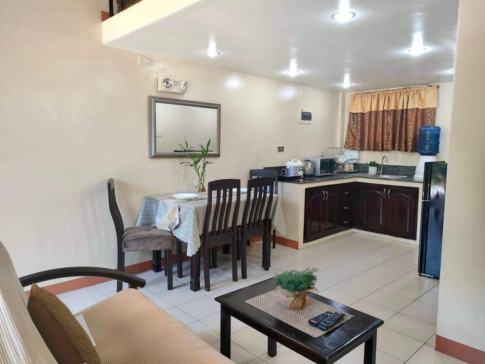 Pal-Watson Apartments มักตัน ภายนอก รูปภาพ