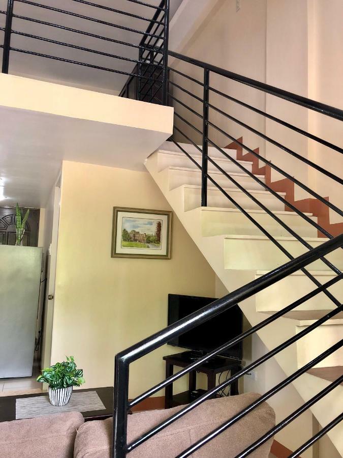 Pal-Watson Apartments มักตัน ภายนอก รูปภาพ